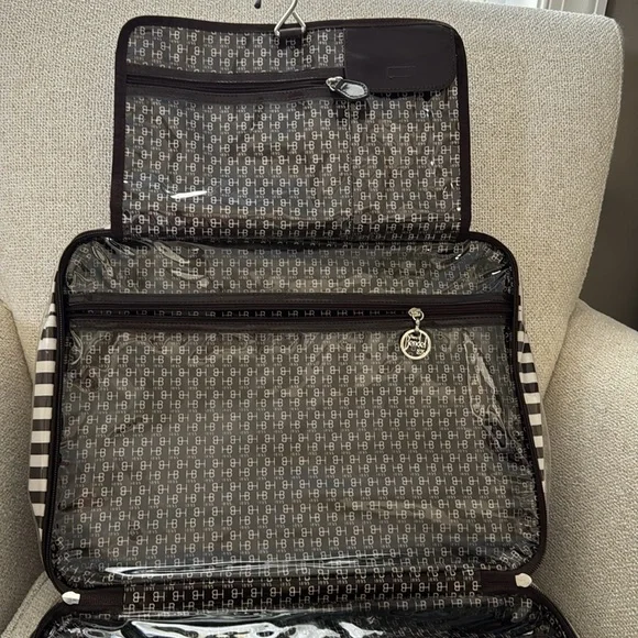 🌸Henri Bendel Carry All Bag🌸 - Picture 11 of 16